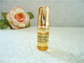 携手看地老天荒 帝皇蜂姿黄金复原蜜，高端护肤如何实现逆龄奇迹？